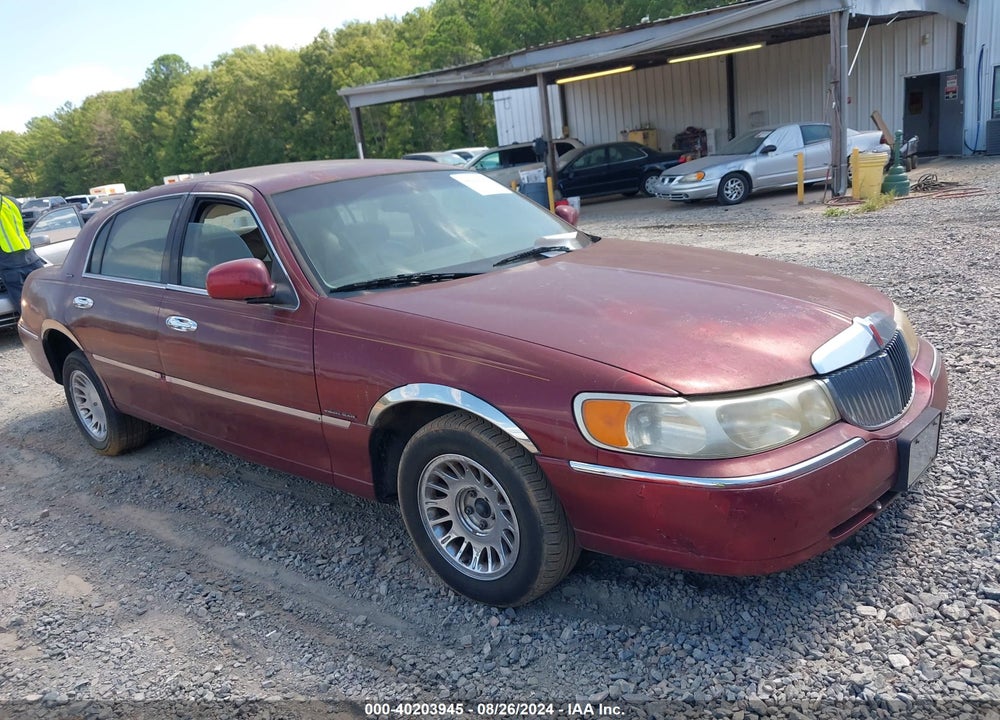 1998 LINCOLN TOWN CAR EXECUTIVE VIN: 1LNFM81W2WY663186