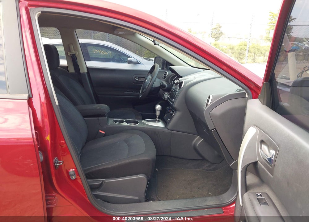 2013 NISSAN ROGUE S VIN: JN8AS5MVXDW618578