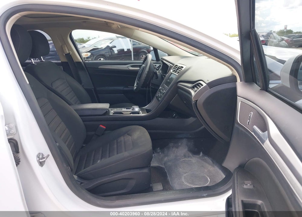 2020 FORD FUSION SE VIN: 3FA6P0HD4LR202282