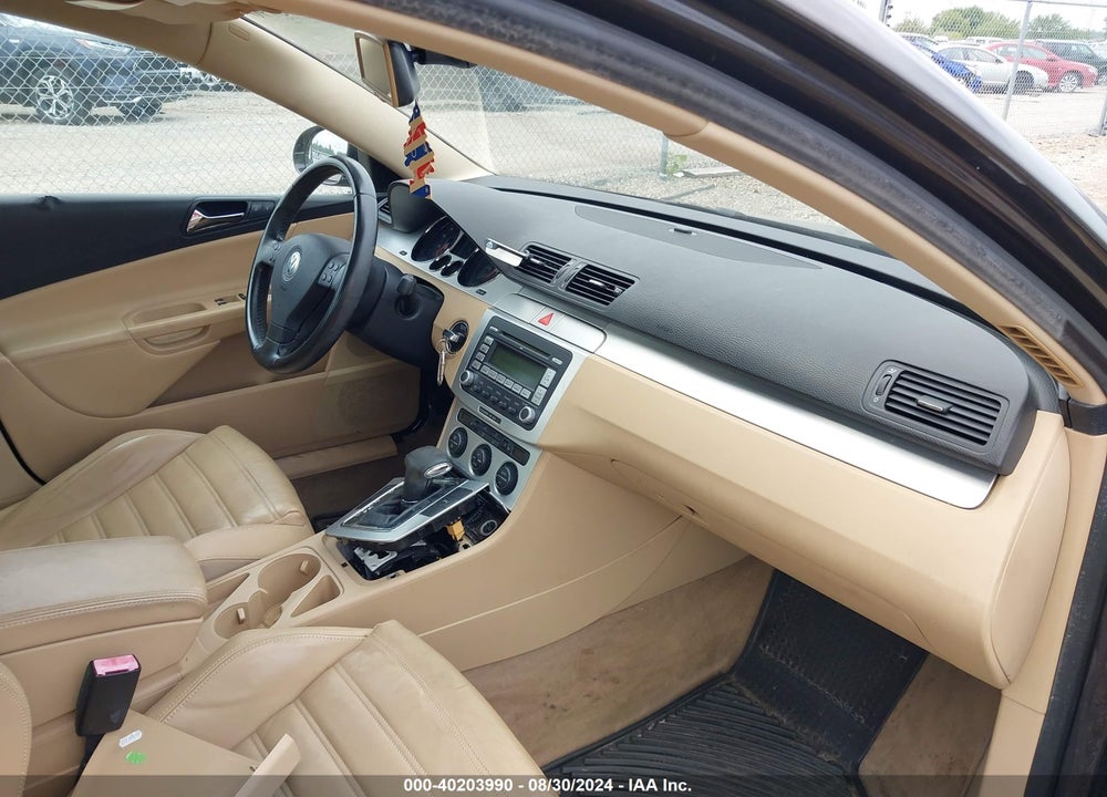 2008 VOLKSWAGEN PASSAT VR6 VIN: WVWDU73C98E211412
