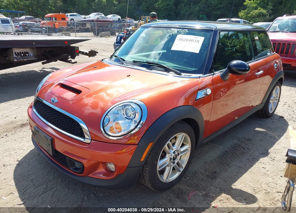2013 MINI HARDTOP COOPER S VIN: WMWSV3C57DT475939