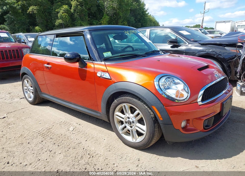 2013 MINI HARDTOP COOPER S VIN: WMWSV3C57DT475939