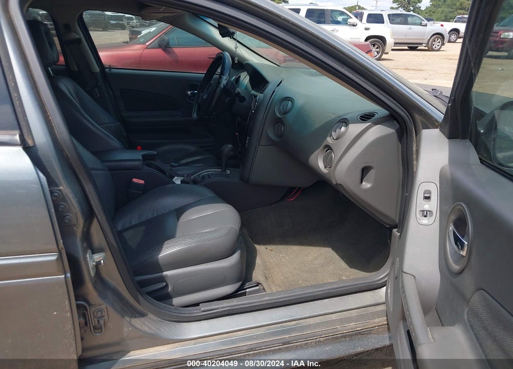 2004 PONTIAC GRAND PRIX VIN: 2G2WR524941232558