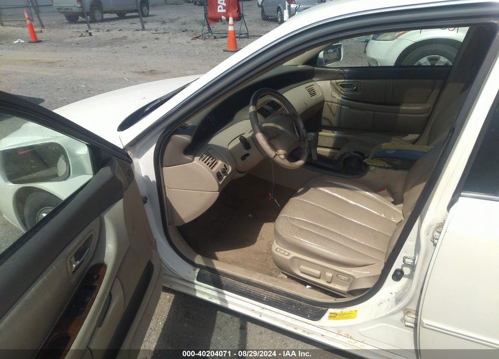 2000 TOYOTA AVALON XLS VIN: 4T1BF28BXYU058934