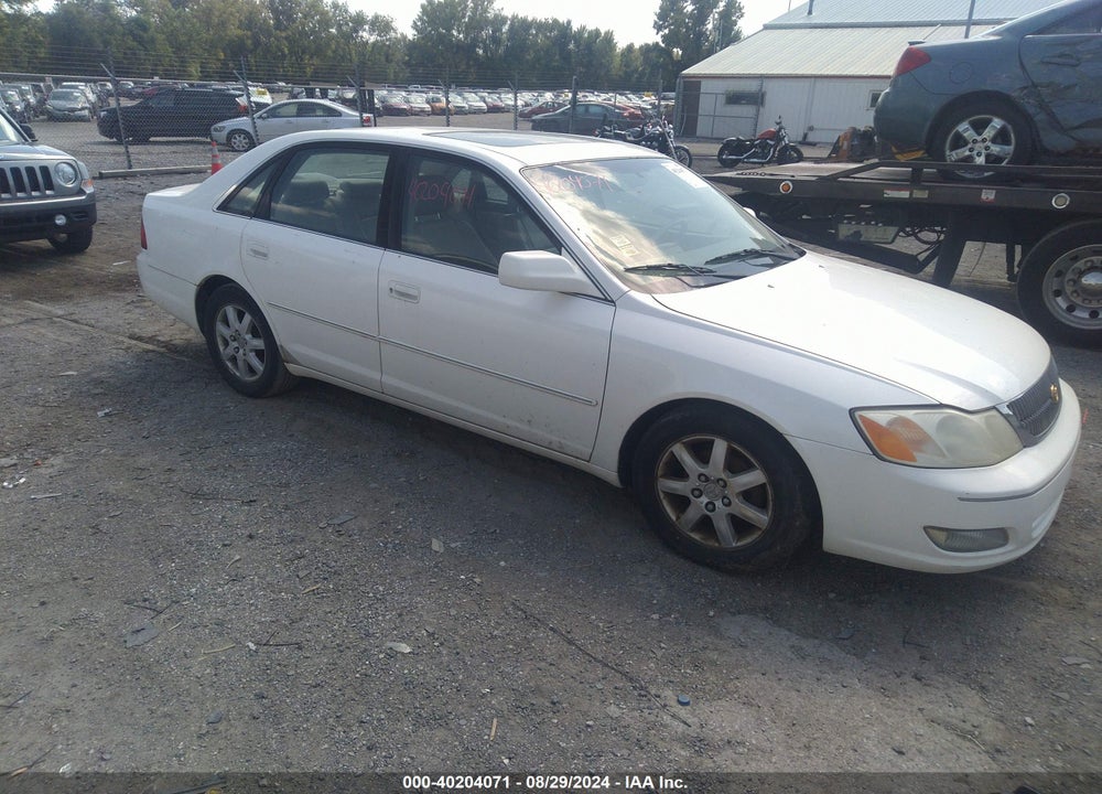 2000 TOYOTA AVALON XLS VIN: 4T1BF28BXYU058934
