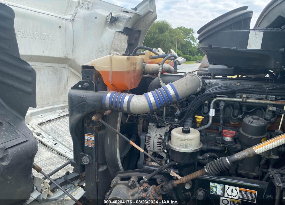 2019 KENWORTH T680 VIN: 1XKYDP9X7KJ358293