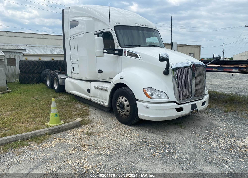 2019 KENWORTH T680 VIN: 1XKYDP9X7KJ358293