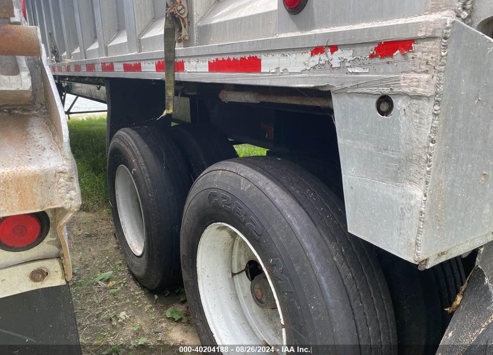 2012 SUMMIT TRAILER SALES INC --- VIN: 1S8AD4026C0012316