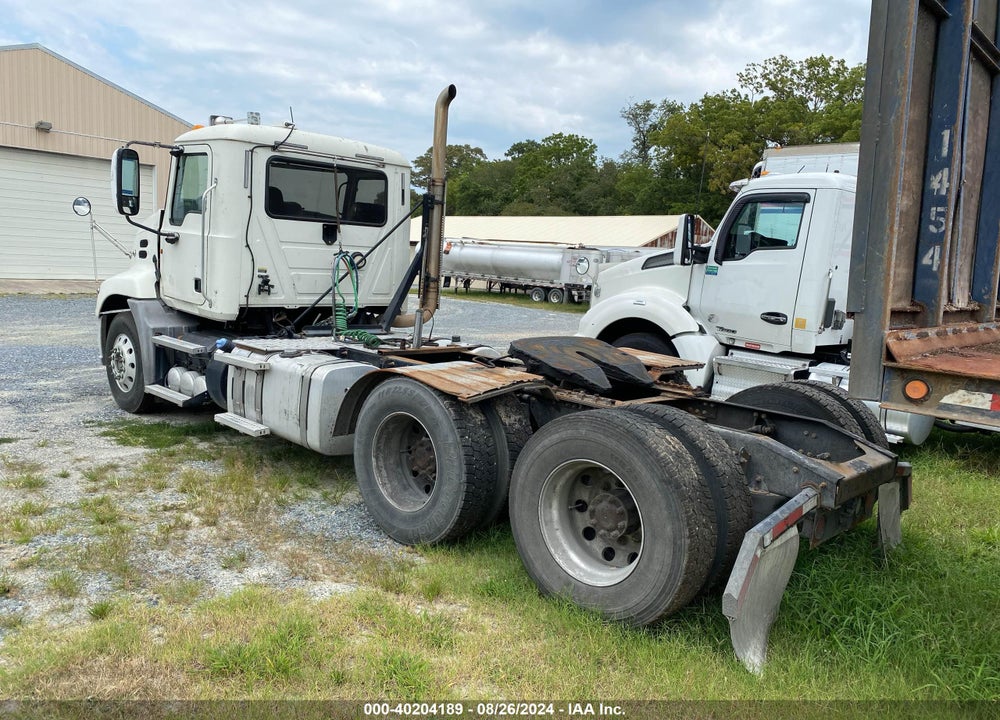 2012 MACK 600 CXU600 VIN: 1M1AW02Y8CM025019