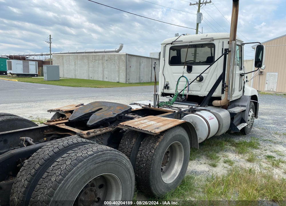 2012 MACK 600 CXU600 VIN: 1M1AW02Y8CM025019