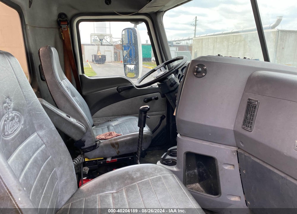 2012 MACK 600 CXU600 VIN: 1M1AW02Y8CM025019