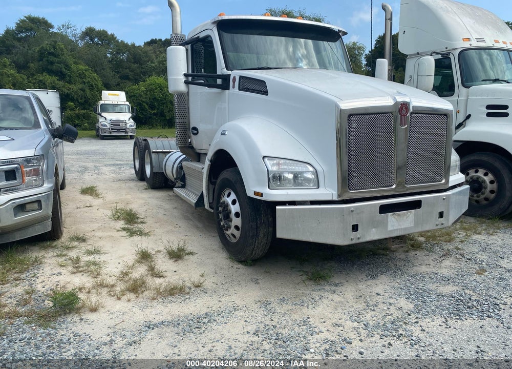 2016 KENWORTH CONSTRUCTION T880 VIN: 1XKZDP9X7GJ496928