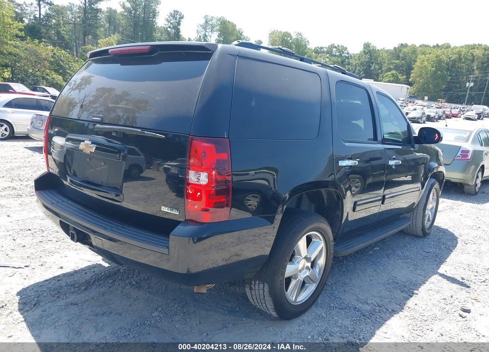 2011 CHEVROLET TAHOE LS VIN: 1GNSCAE03BR241295