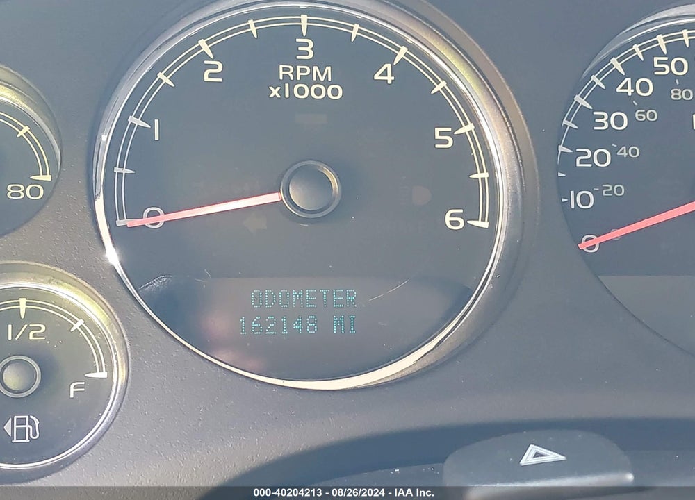 2011 CHEVROLET TAHOE LS VIN: 1GNSCAE03BR241295