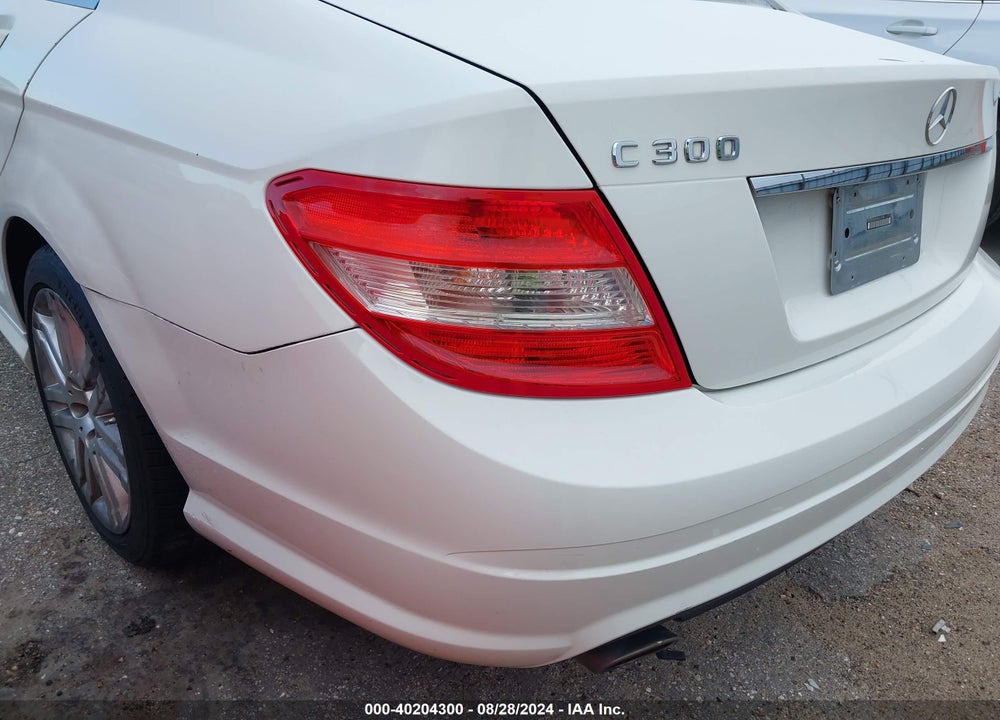 2009 MERCEDES-BENZ C 300 LUXURY/SPORT VIN: WDDGF54X99R041548