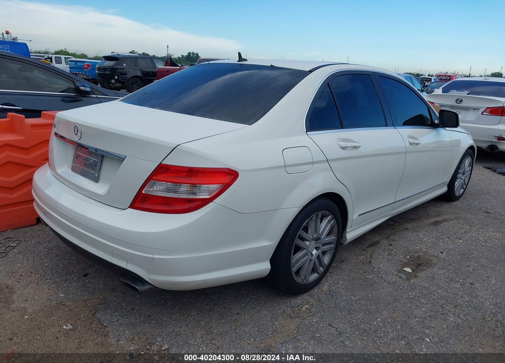 2009 MERCEDES-BENZ C 300 LUXURY/SPORT VIN: WDDGF54X99R041548