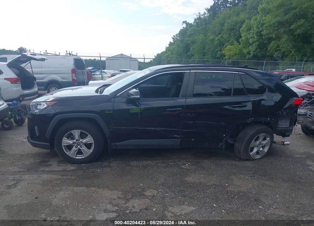 2021 TOYOTA RAV4 XLE VIN: 2T3W1RFV6MC088635