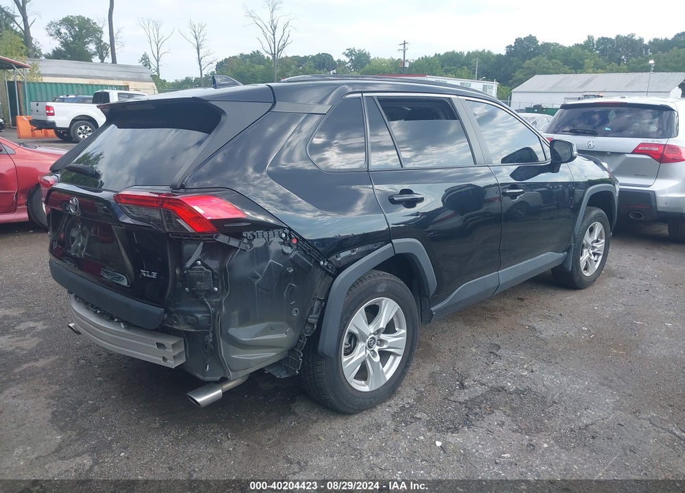 2021 TOYOTA RAV4 XLE VIN: 2T3W1RFV6MC088635