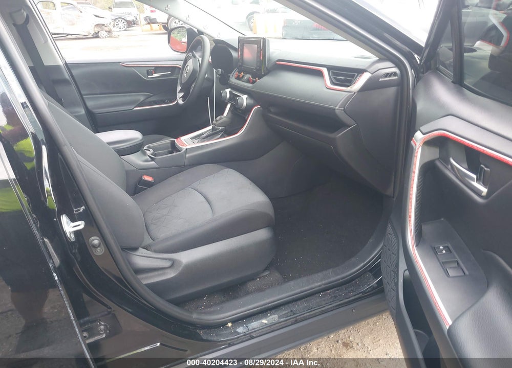 2021 TOYOTA RAV4 XLE VIN: 2T3W1RFV6MC088635