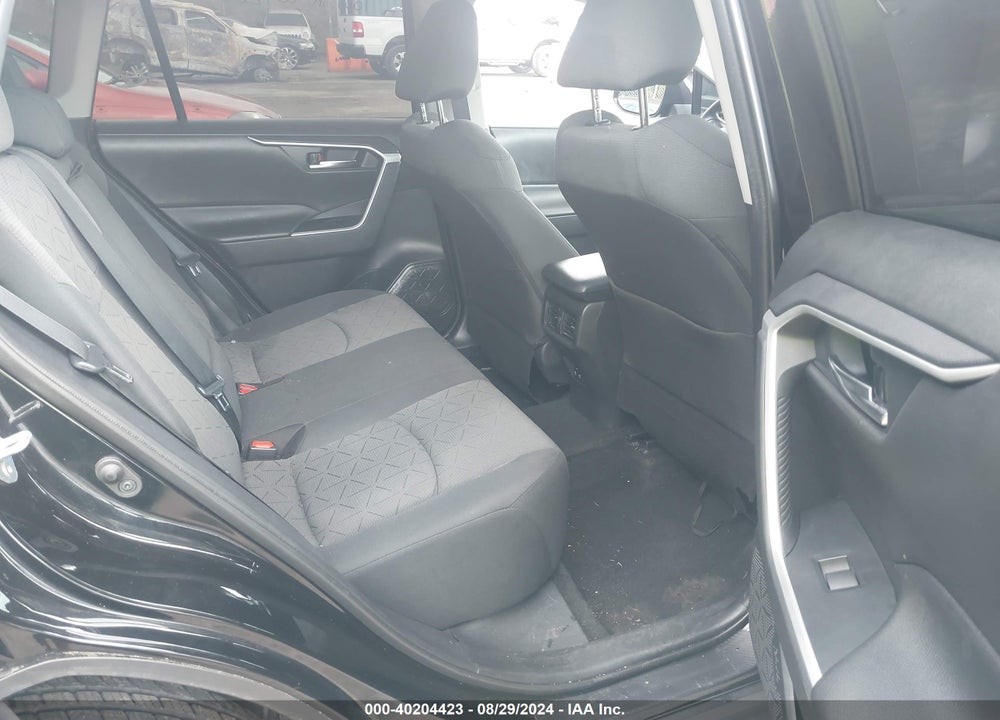 2021 TOYOTA RAV4 XLE VIN: 2T3W1RFV6MC088635