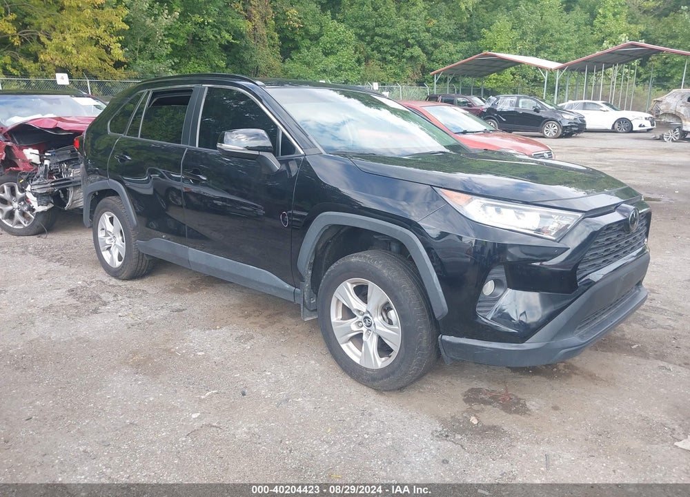 2021 TOYOTA RAV4 XLE VIN: 2T3W1RFV6MC088635