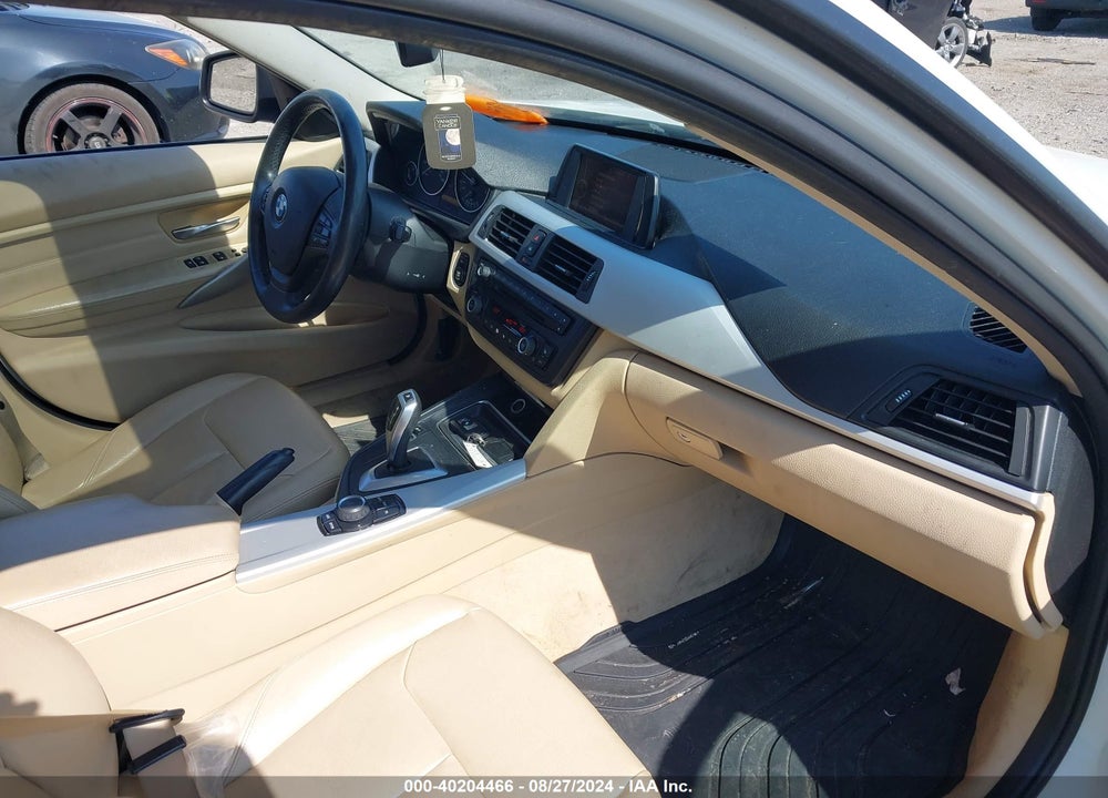 2013 BMW 328I XDRIVE VIN: WBA3B3C5XDJ812158