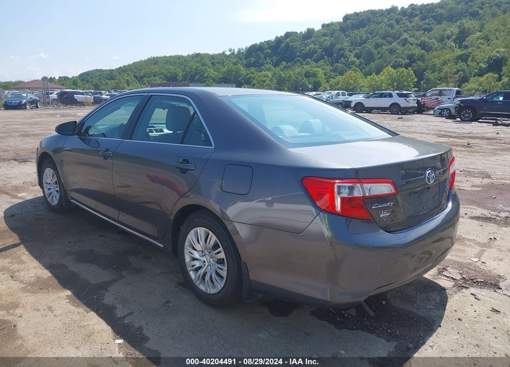 2013 TOYOTA CAMRY LE VIN: 4T4BF1FK3DR311802