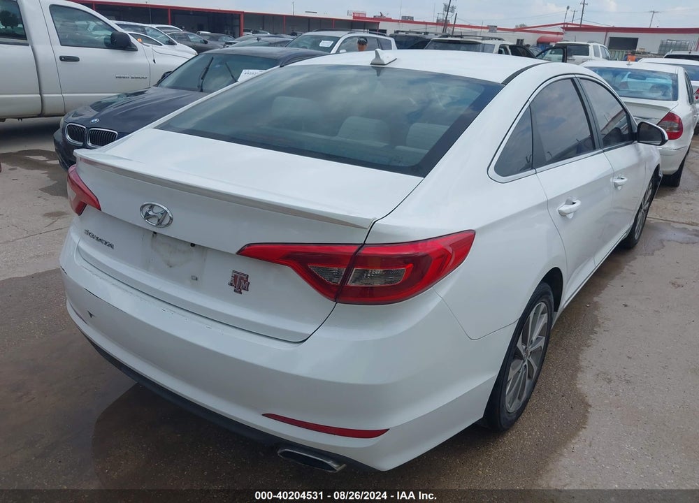 2015 HYUNDAI SONATA SE VIN: 5NPE24AF1FH125174