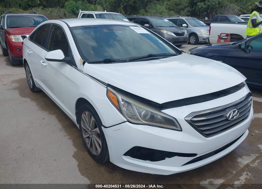 2015 HYUNDAI SONATA SE VIN: 5NPE24AF1FH125174