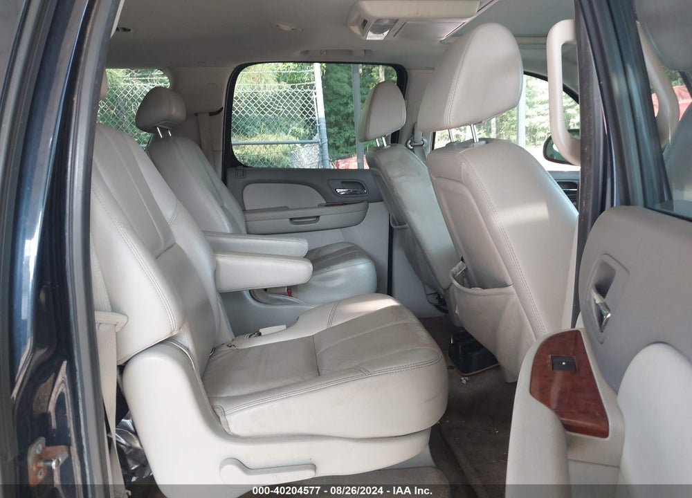 2008 CHEVROLET SUBURBAN 1500 LT VIN: 3GNFK16308G103378