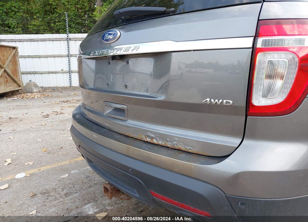 2011 FORD EXPLORER XLT VIN: 1FMHK8D85BGA87153