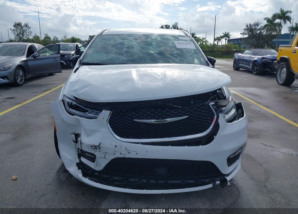 2024 CHRYSLER PACIFICA TOURING L VIN: 2C4RC1BGXRR120373