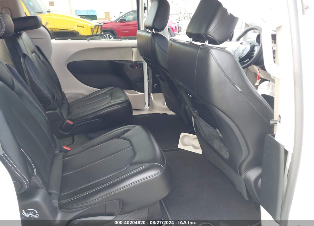 2024 CHRYSLER PACIFICA TOURING L VIN: 2C4RC1BGXRR120373