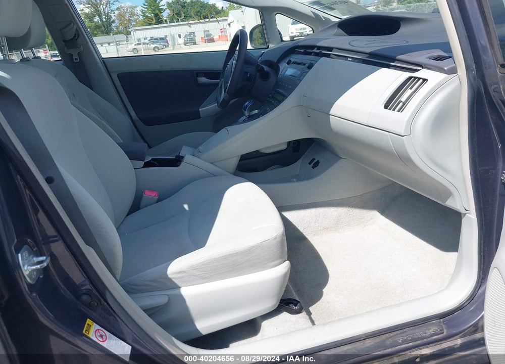 2011 TOYOTA PRIUS TWO VIN: JTDKN3DU3B0265295
