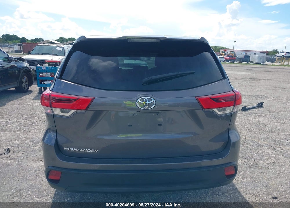 2019 TOYOTA HIGHLANDER LE VIN: 5TDZARFH0KS061676