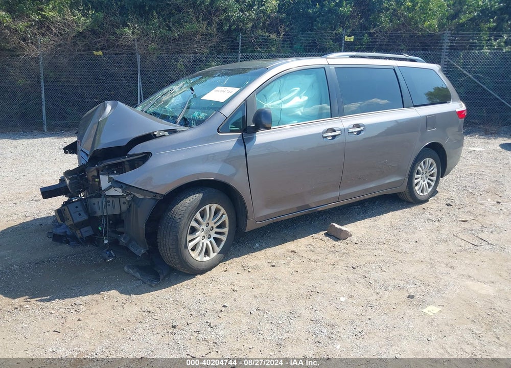 2015 TOYOTA SIENNA XLE PREMIUM 8 PASSENGER VIN: 5TDYK3DC1FS644969