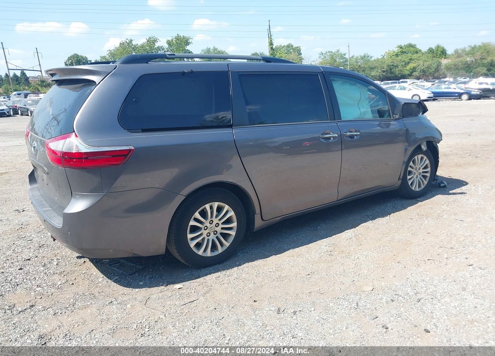 2015 TOYOTA SIENNA XLE PREMIUM 8 PASSENGER VIN: 5TDYK3DC1FS644969