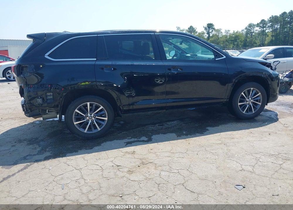 2019 TOYOTA HIGHLANDER XLE VIN: 5TDJZRFH5KS945571