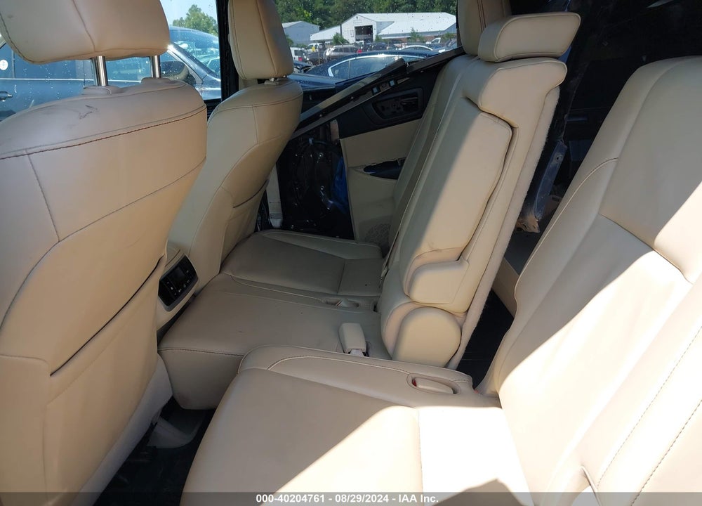 2019 TOYOTA HIGHLANDER XLE VIN: 5TDJZRFH5KS945571