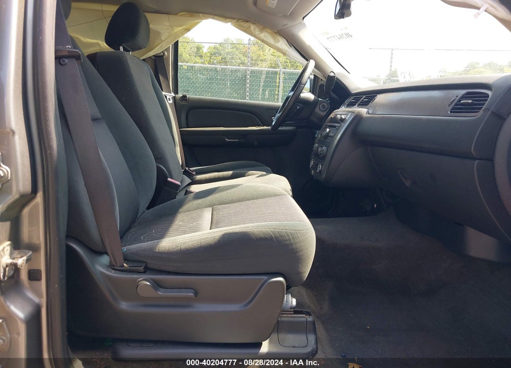 2009 CHEVROLET TAHOE LS VIN: 1GNFK130X9R169061