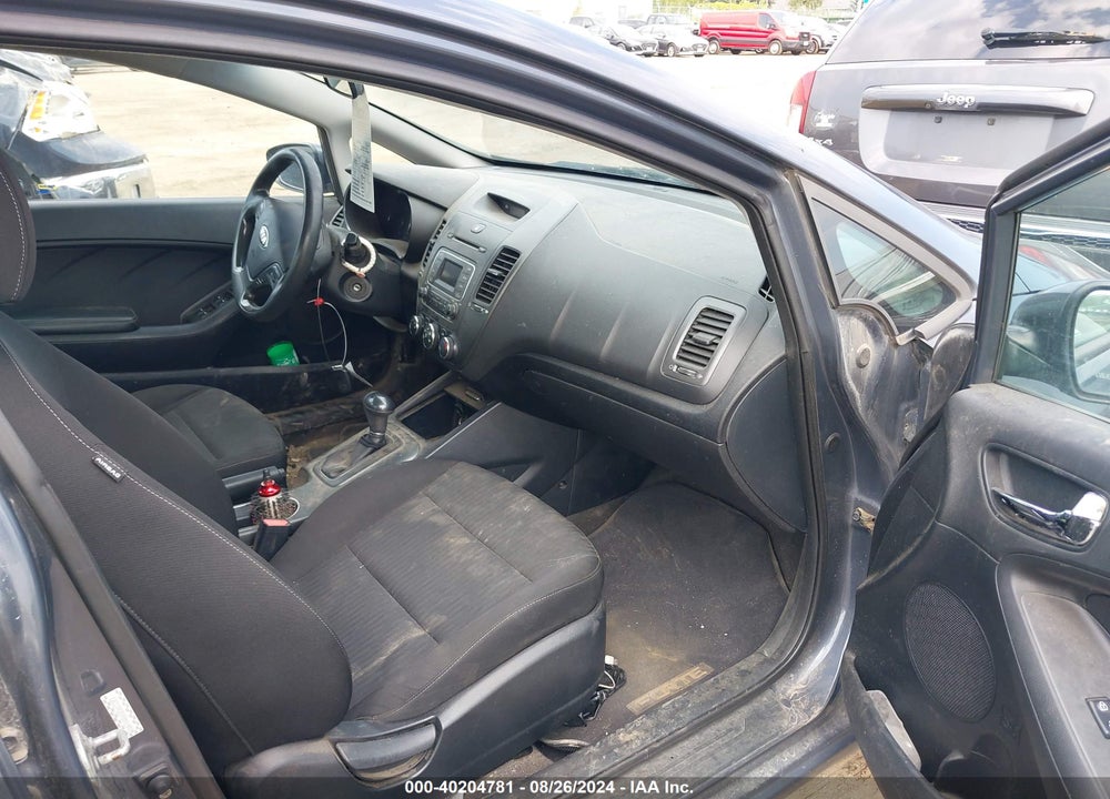 2016 KIA FORTE LX VIN: KNAFK4A66G5617203