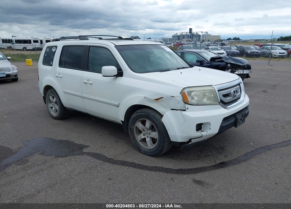 2011 HONDA PILOT EX-L VIN: 5FNYF4H58BB005959