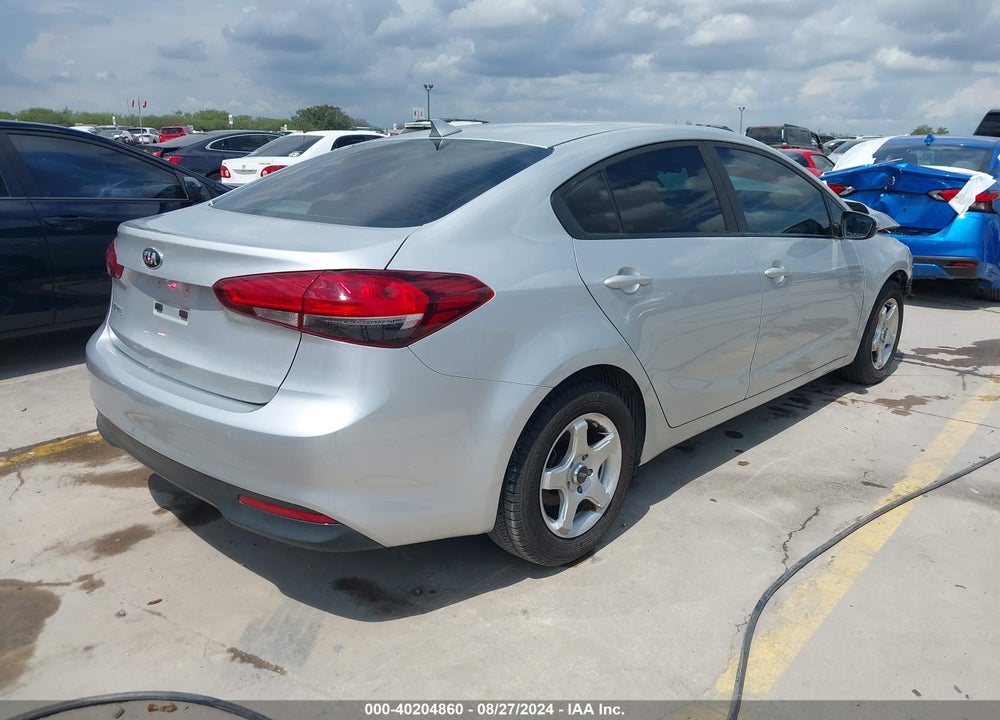 2018 KIA FORTE LX VIN: 3KPFK4A78JE246844