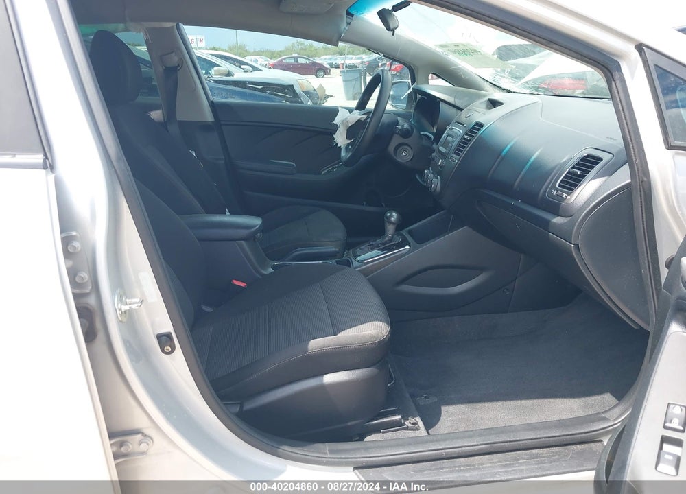 2018 KIA FORTE LX VIN: 3KPFK4A78JE246844