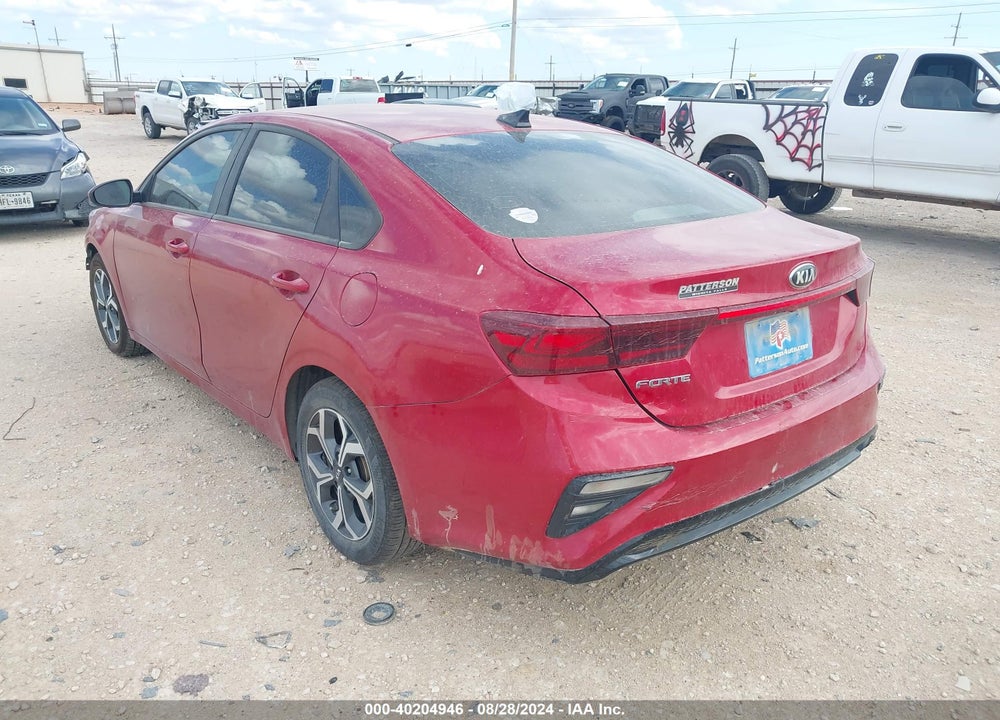 2021 KIA FORTE LXS VIN: 3KPF24AD1ME355088