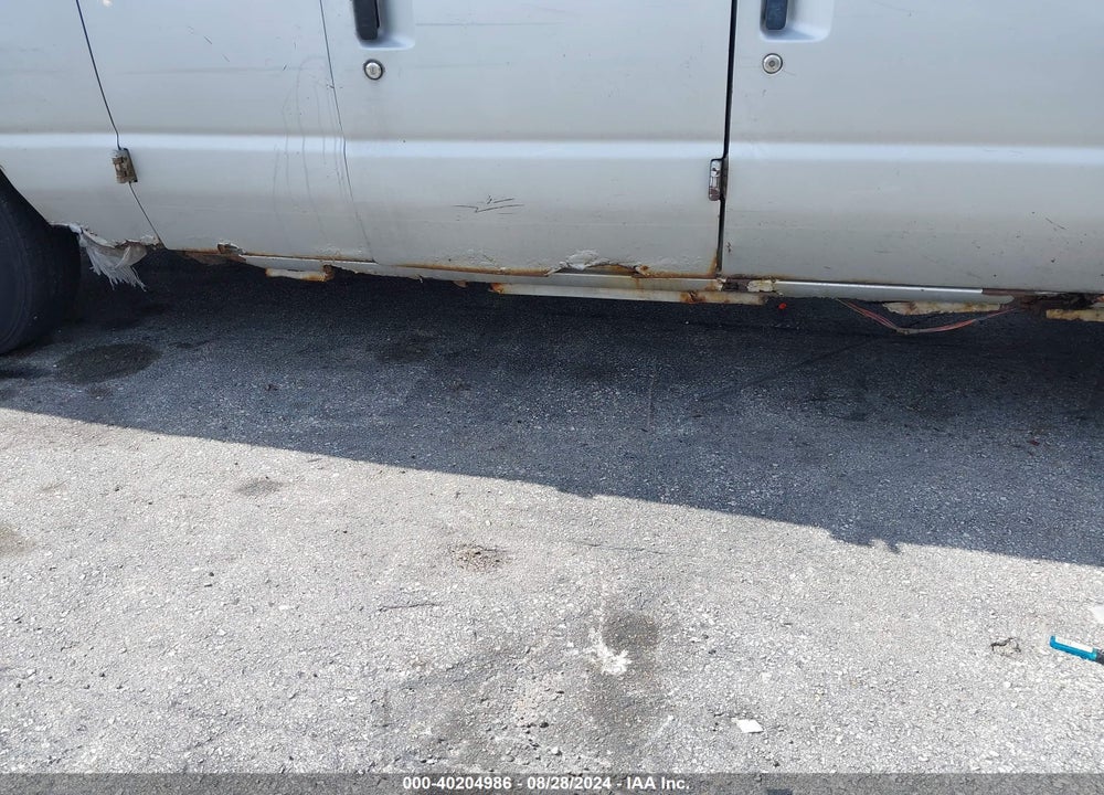 2000 FORD E-250 COMMERCIAL/RECREATIONAL VIN: 1FTNE24L9YHA43126