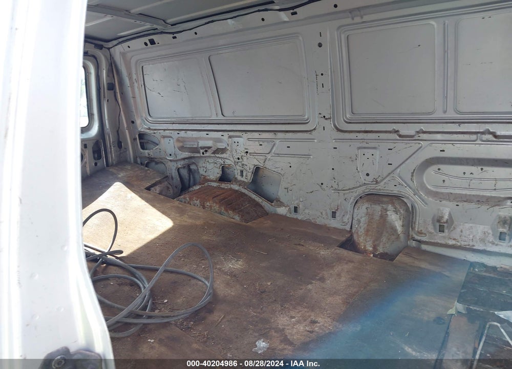 2000 FORD E-250 COMMERCIAL/RECREATIONAL VIN: 1FTNE24L9YHA43126