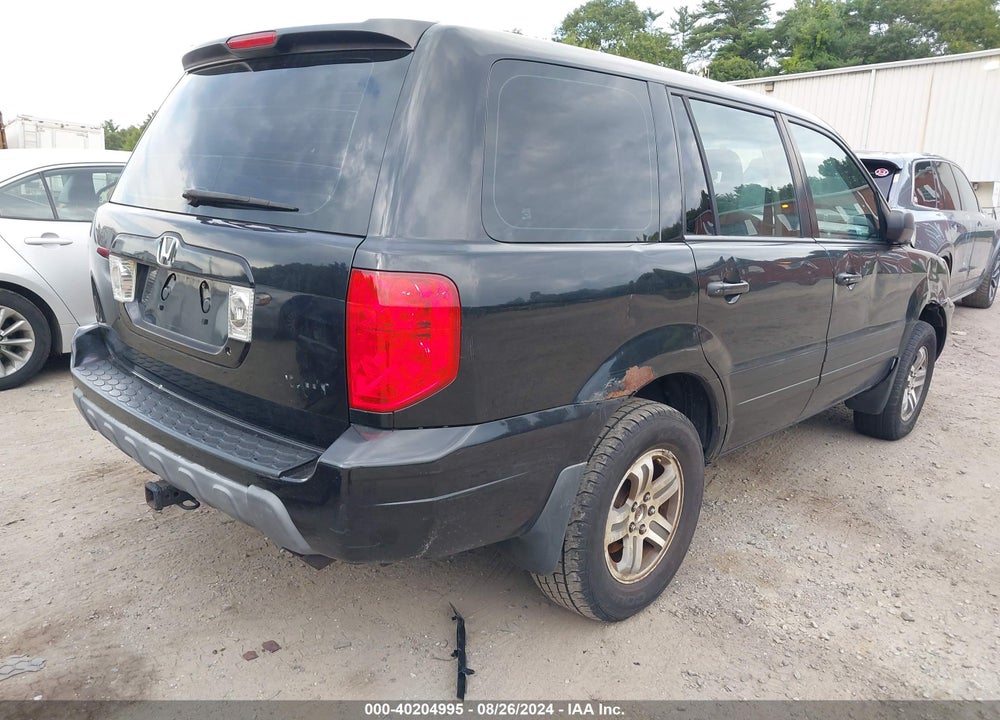 2005 HONDA PILOT LX VIN: 2HKYF18165H512179