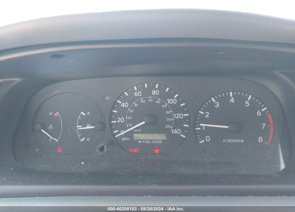 2000 TOYOTA CAMRY CE VIN: 4T1BG22K7YU755340
