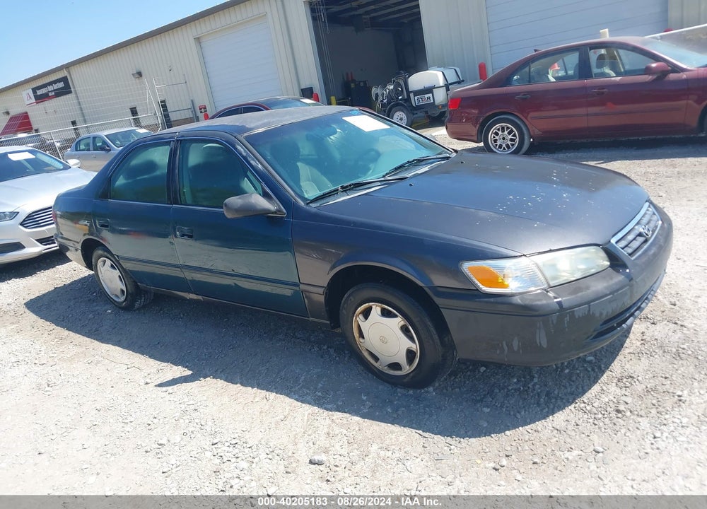 2000 TOYOTA CAMRY CE VIN: 4T1BG22K7YU755340